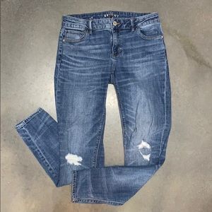 White House Black Market ‘The Skinny’ jeans